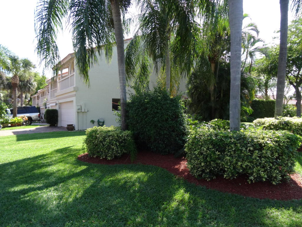 3482 Harbor Circle, Delray Beach, FL 33483