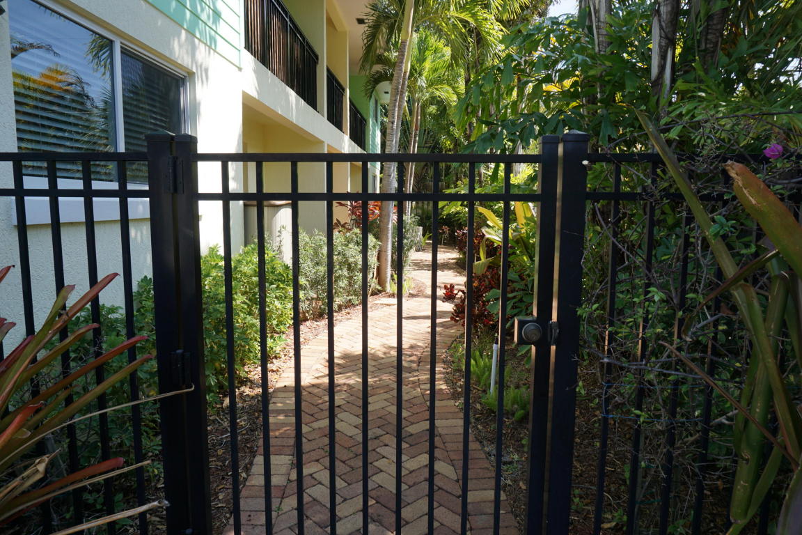 49 SE 7th Avenue, Delray Beach, FL 33483
