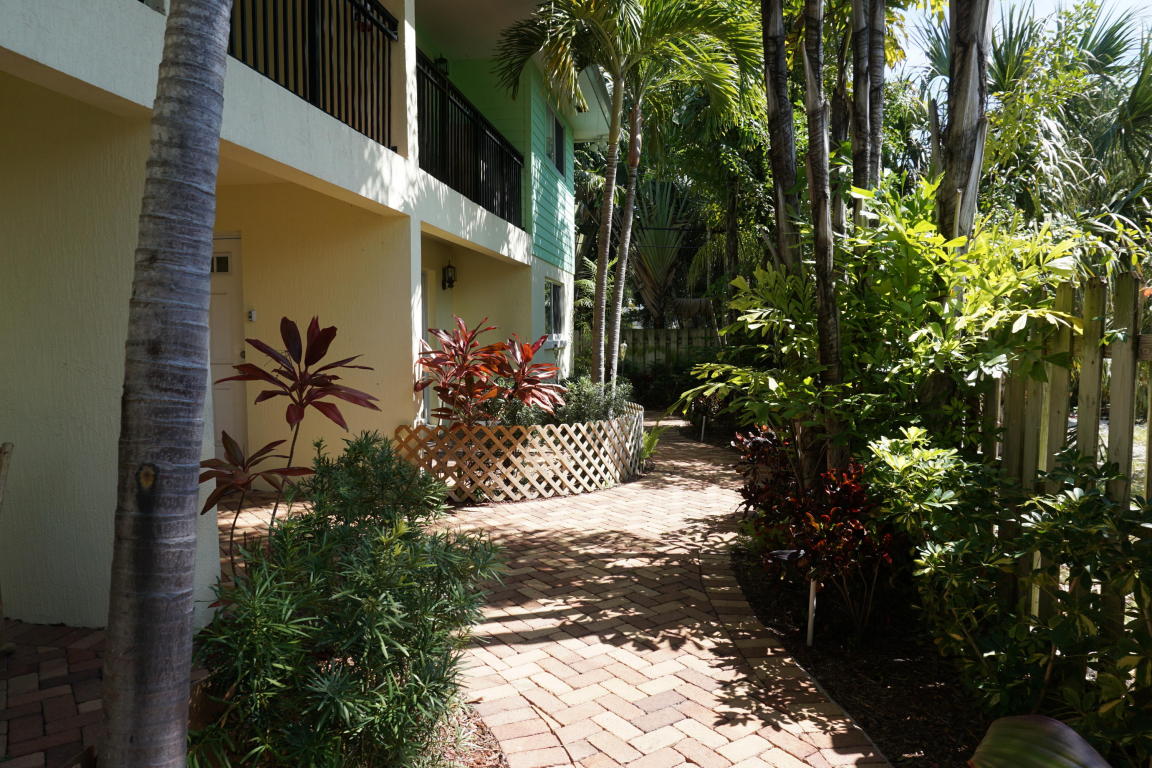 49 SE 7th Avenue, Delray Beach, FL 33483
