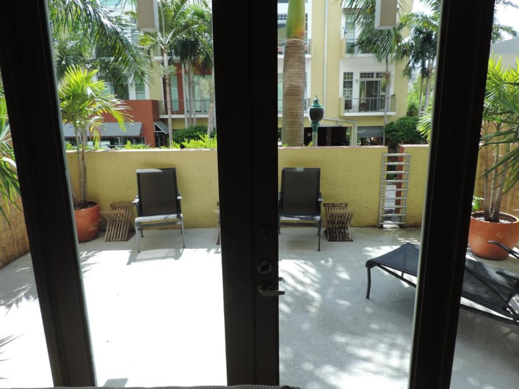 180 NE 4th Avenue, Delray Beach, FL 33483