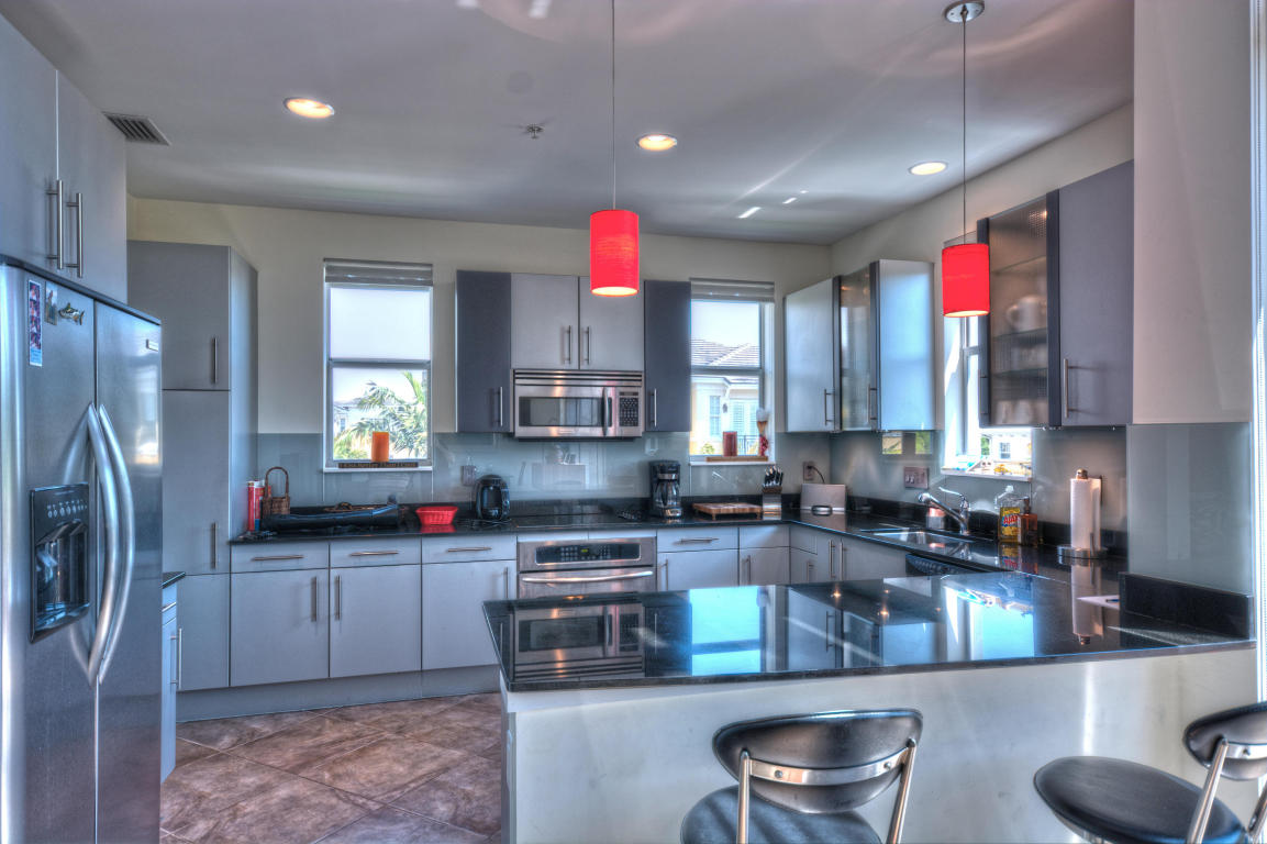 335 SE 6th Avenue, Delray Beach, FL 33483