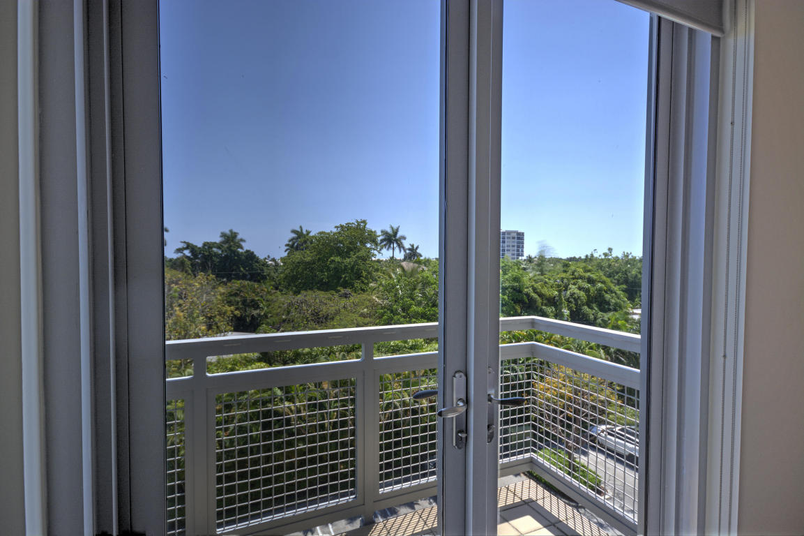 335 SE 6th Avenue, Delray Beach, FL 33483