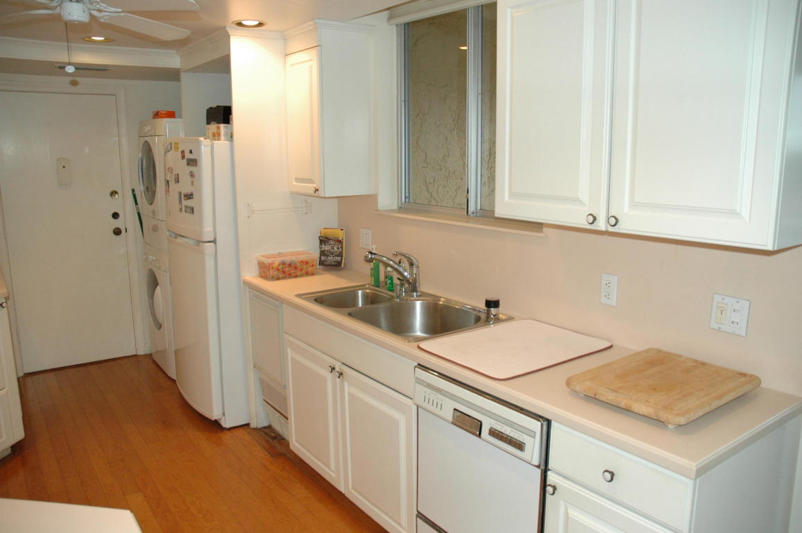 2000 S Ocean Boulevard, Delray Beach, FL 33483