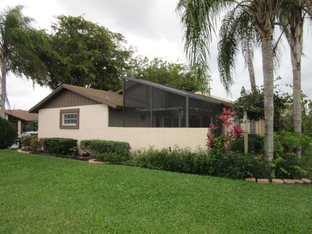 15903 Forsythia Circle, Delray Beach, FL 33484