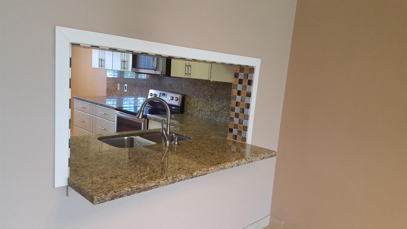 5550 Witney Drive, Delray Beach, FL 33484