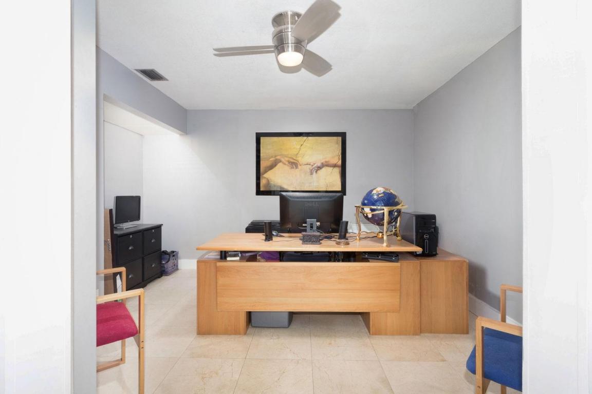 6203 Hitchin Post Way, Delray Beach, FL 33484