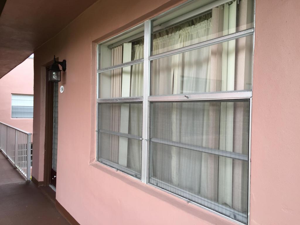 266 Burgundy F, Delray Beach, FL 33484