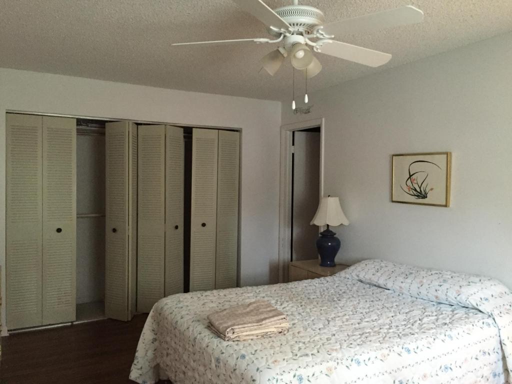 266 Burgundy F, Delray Beach, FL 33484