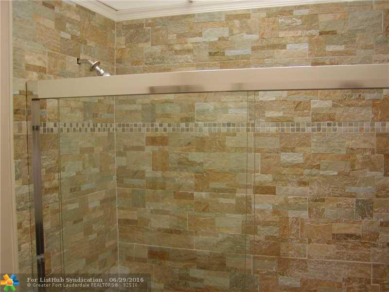 522 Flanders K 522, Delray Beach, FL 33484