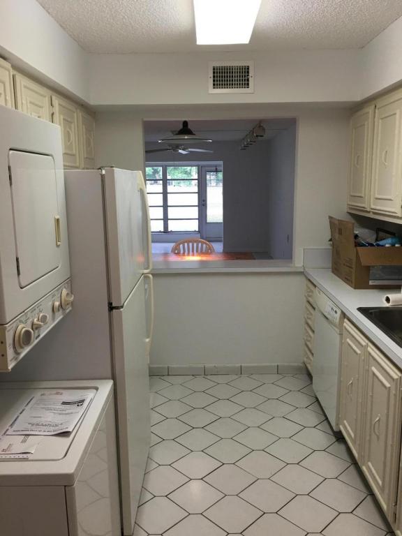 13638 Via Flora, Delray Beach, FL 33484