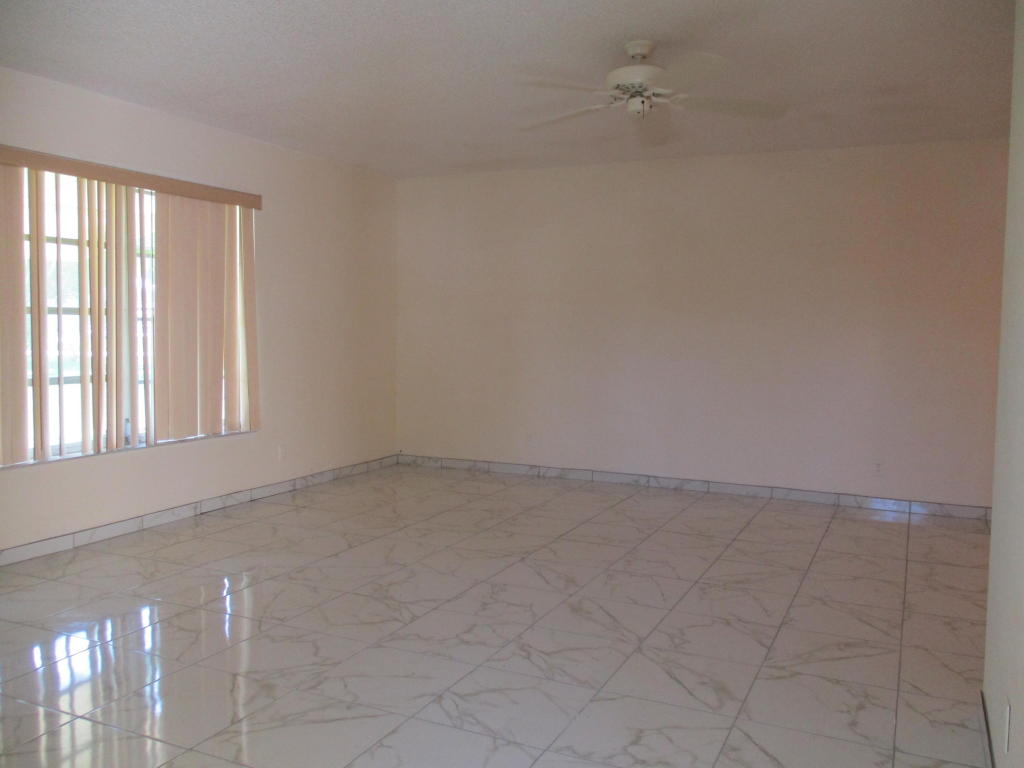 5102 Lakefront Boulevard, Delray Beach, FL 33484