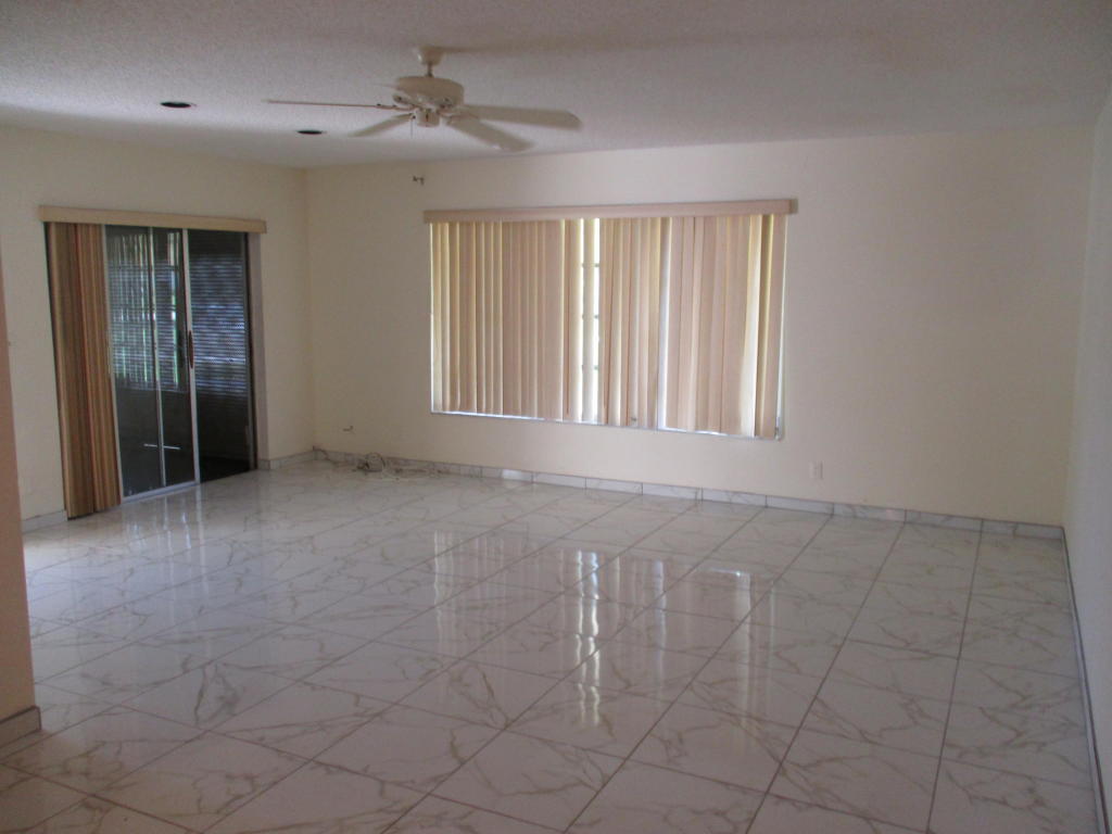 5102 Lakefront Boulevard, Delray Beach, FL 33484