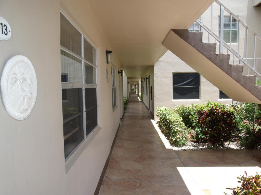 913 Flanders, Delray Beach, FL 33484