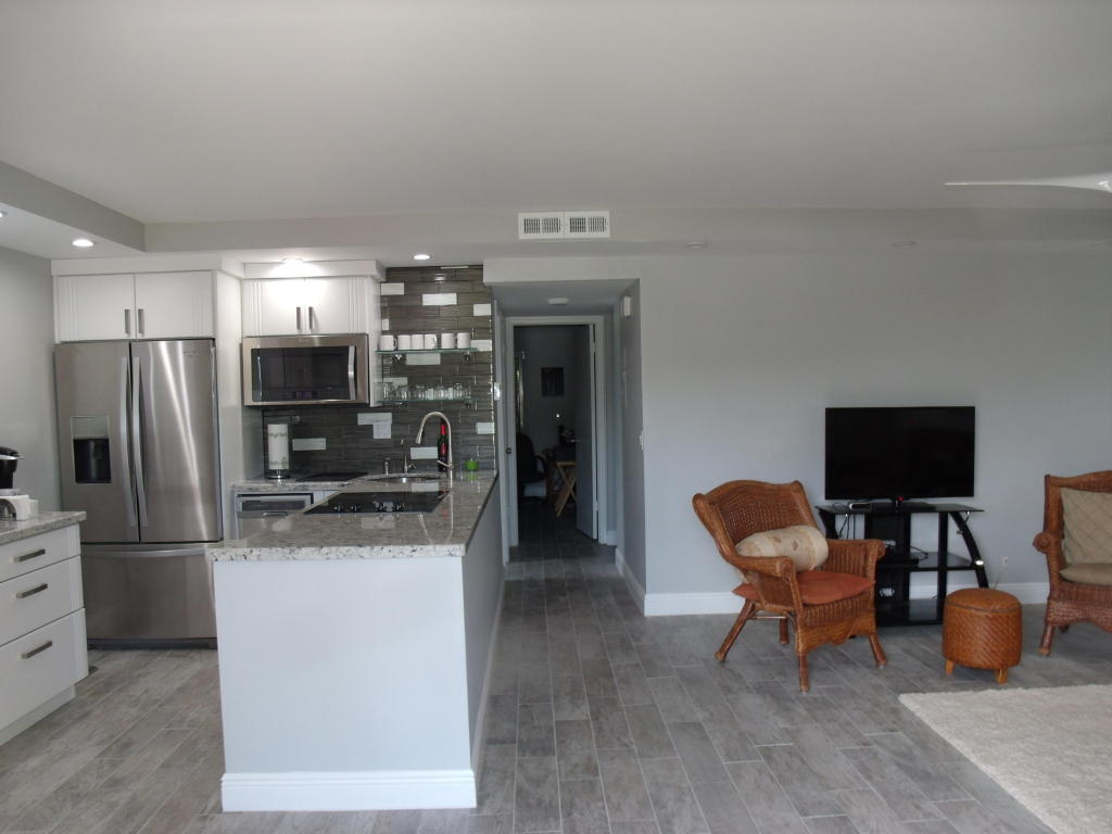 913 Flanders, Delray Beach, FL 33484