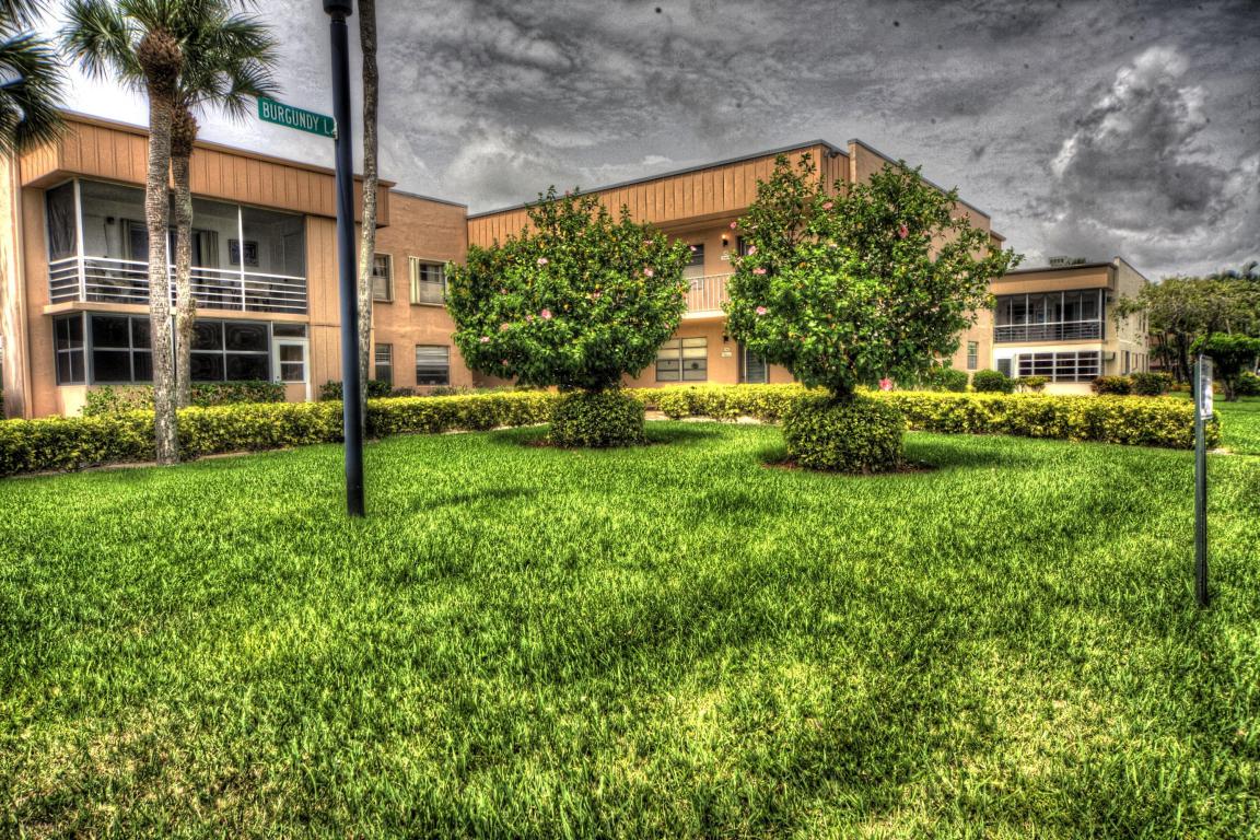 576 Burgundy L, Delray Beach, FL 33484