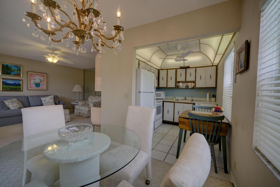 576 Burgundy L, Delray Beach, FL 33484