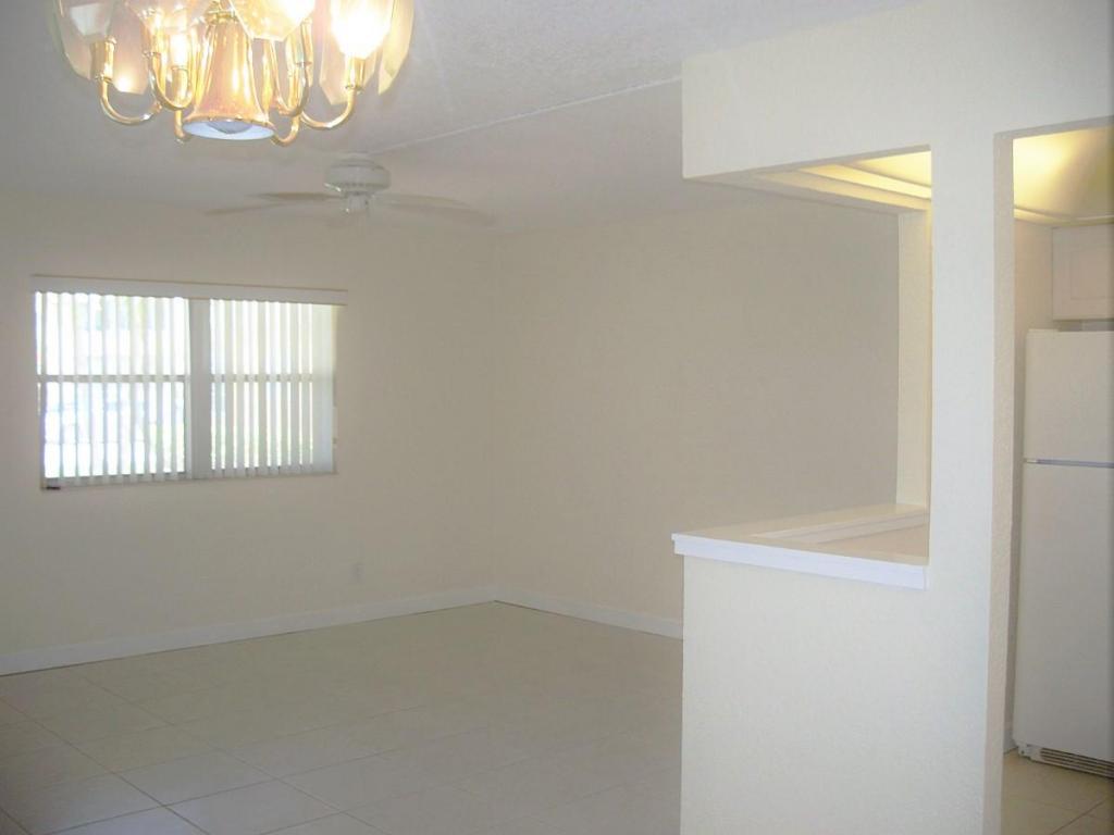 727 Flanders P, Delray Beach, FL 33484