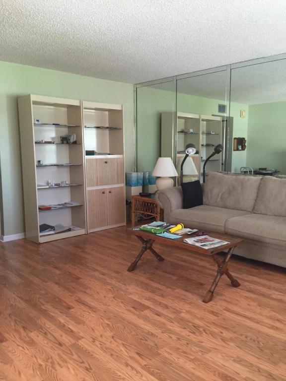 31 Piedmont A, Delray Beach, FL 33484