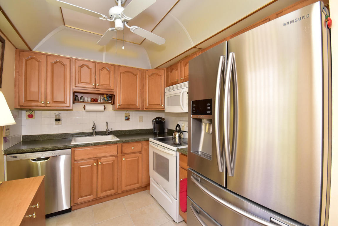 542 Burgundy L, Delray Beach, FL 33484