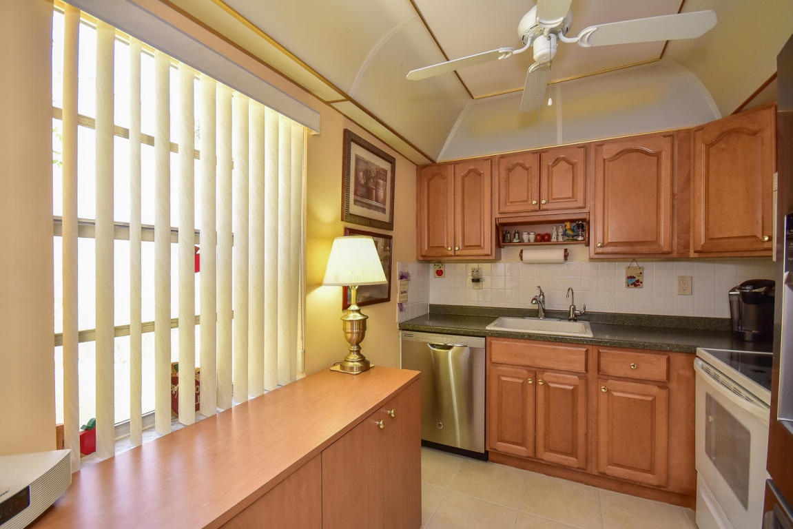542 Burgundy L, Delray Beach, FL 33484