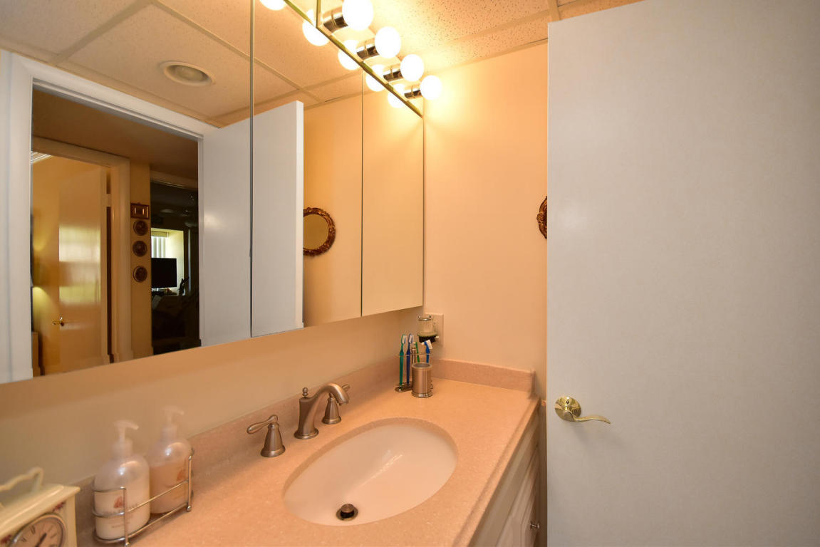 542 Burgundy L, Delray Beach, FL 33484