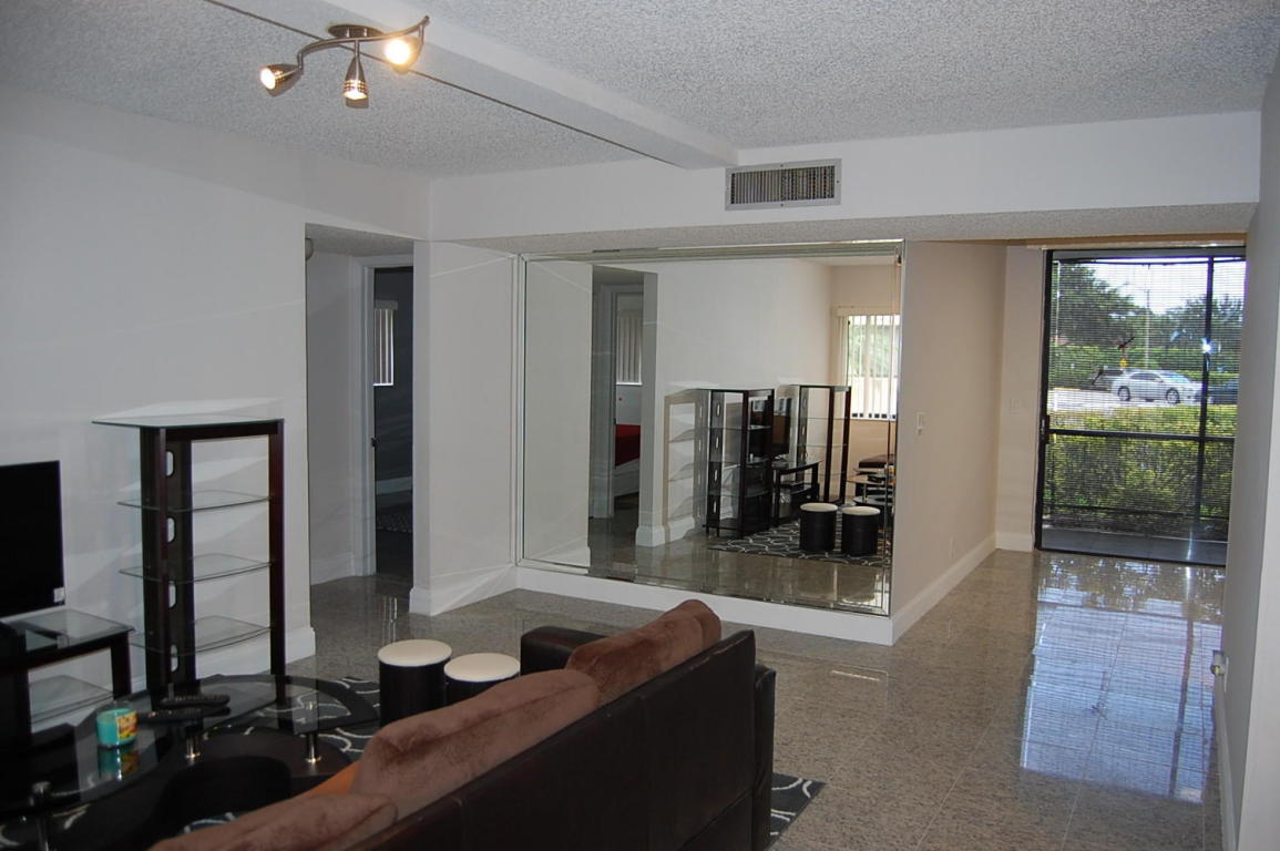 5160 Las Verdes Circle, Delray Beach, FL 33484