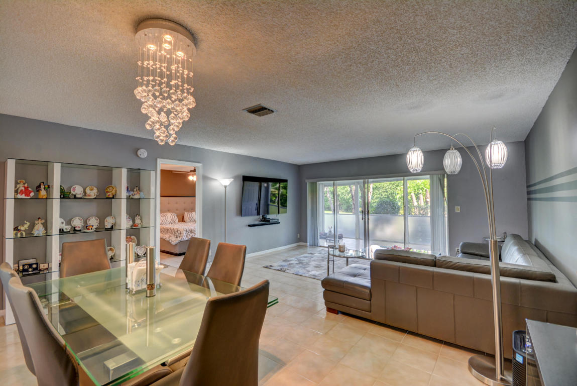 5451 Poppy Place, Delray Beach, FL 33484