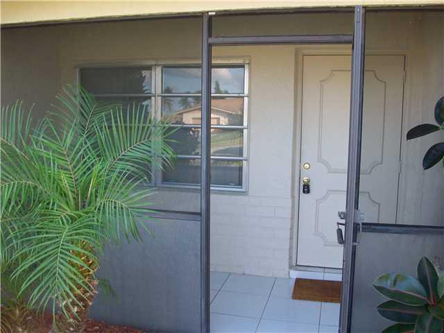 6050 Via Diana, Delray Beach, FL 33484