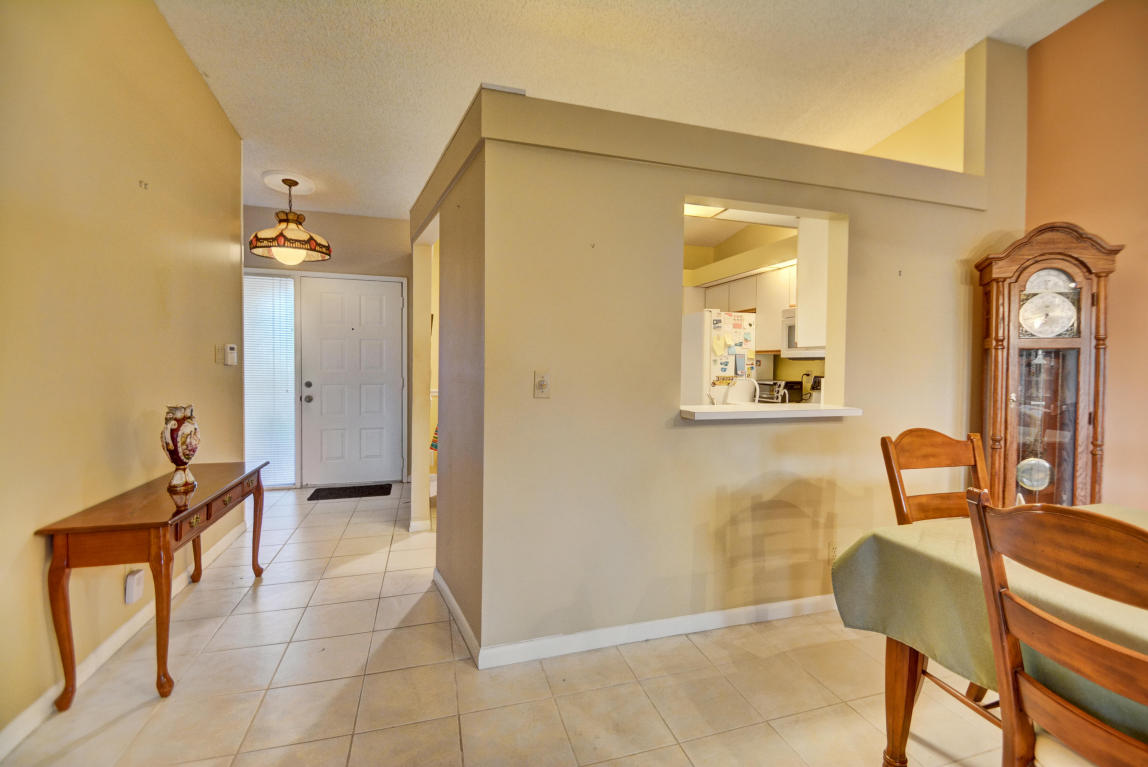 6192 Kings Gate Circle, Delray Beach, FL 33484