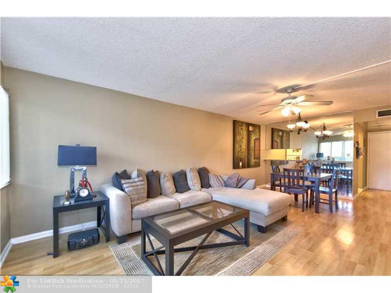 818 SW 9th Street Cir 103, Boca Raton, FL 33486
