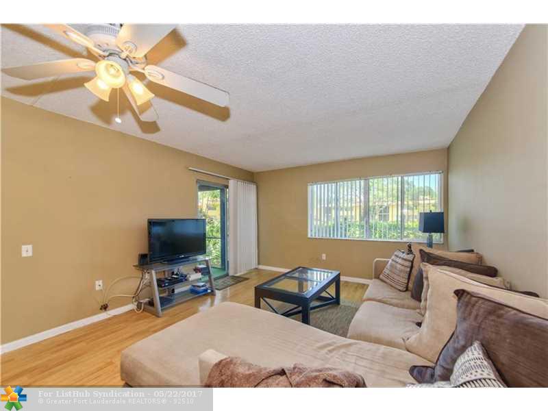 818 SW 9th Street Cir 103, Boca Raton, FL 33486