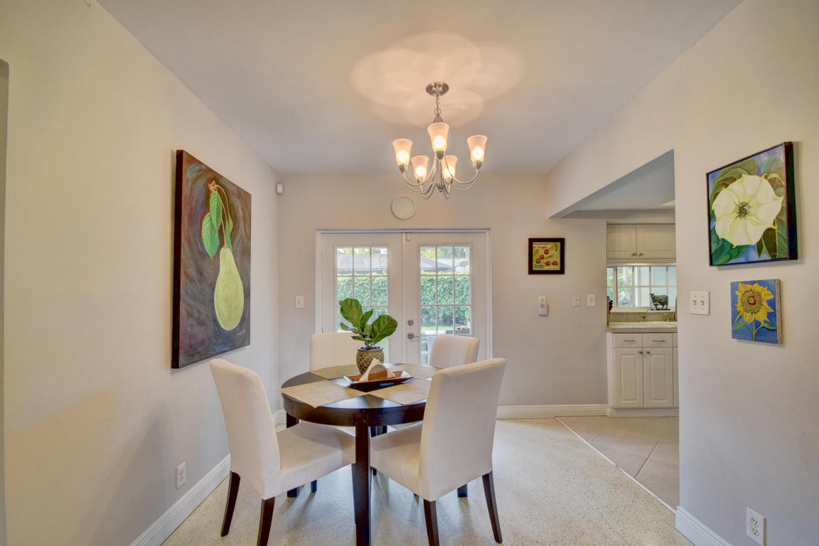 828 NW 6th Terrace, Boca Raton, FL 33486