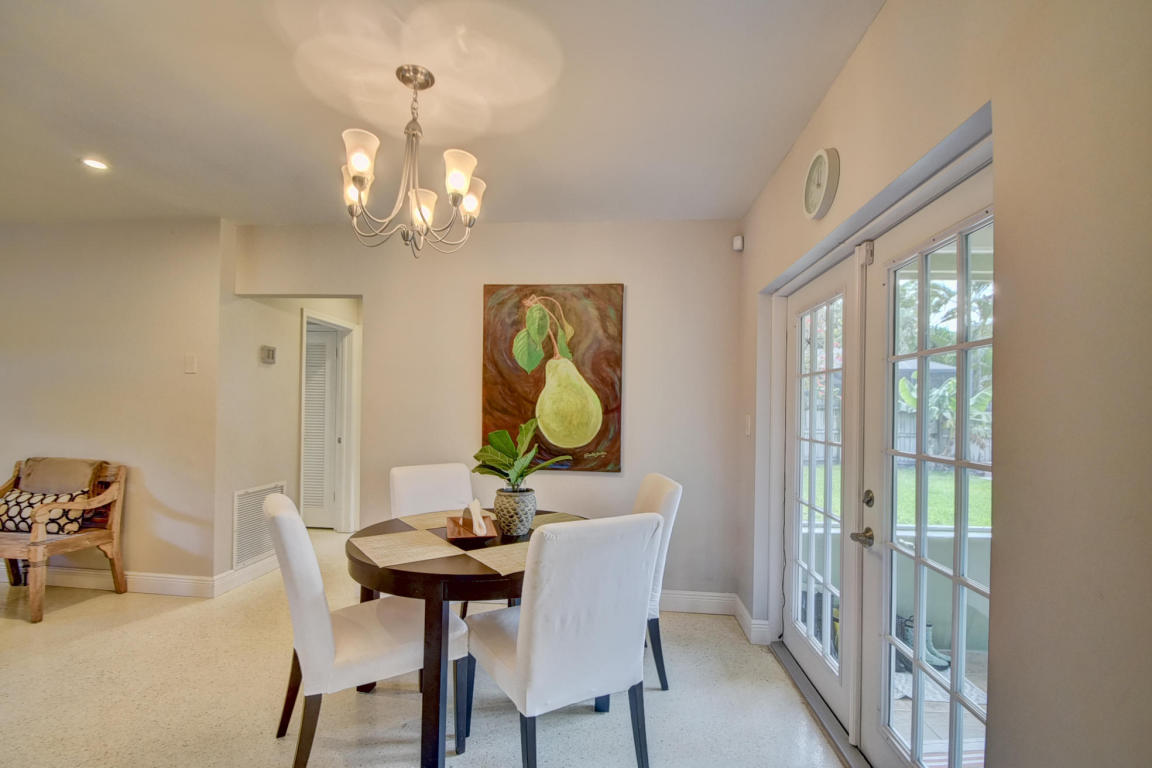 828 NW 6th Terrace, Boca Raton, FL 33486