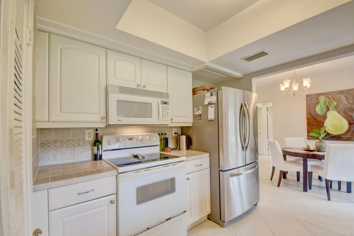 828 NW 6th Terrace, Boca Raton, FL 33486