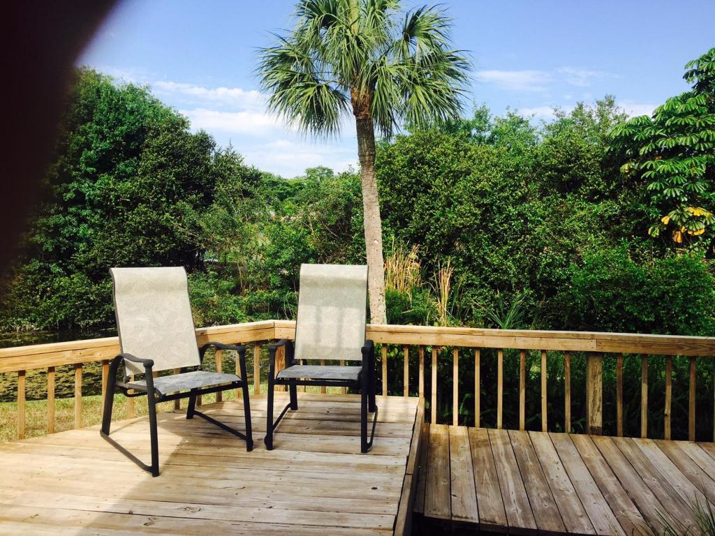 5804 Fox Hollow Drive, Boca Raton, FL 33486