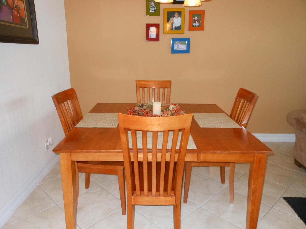 1820 NW 9th Street, Boca Raton, FL 33486