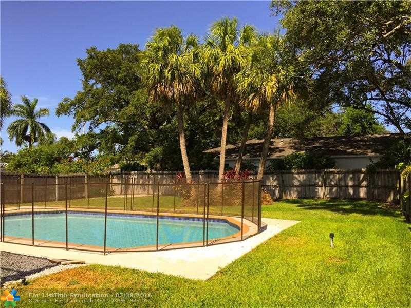 798 Nw 12th Avenue, Boca Raton, FL 33486