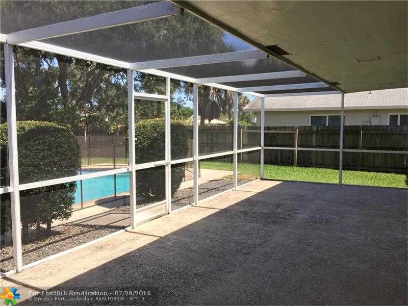 798 Nw 12th Avenue, Boca Raton, FL 33486