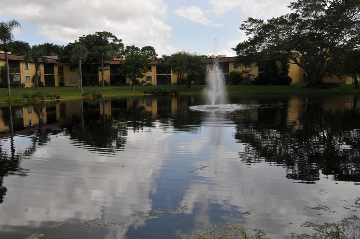872 SW 9th Street Circle, Boca Raton, FL 33486