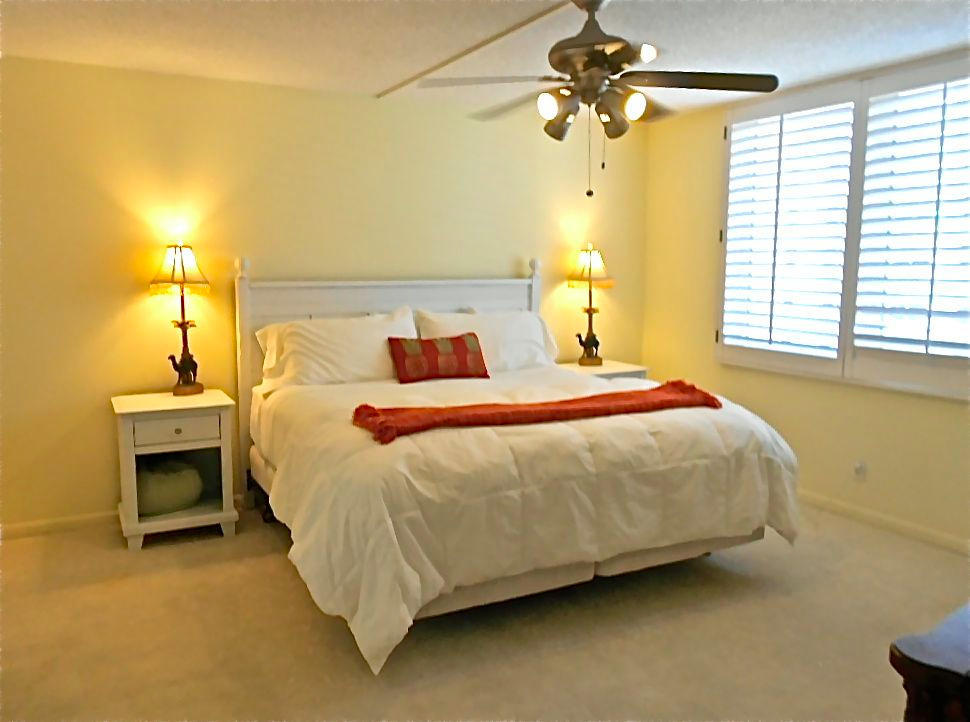 3215 S Ocean Boulevard, Highland Beach, FL 33487