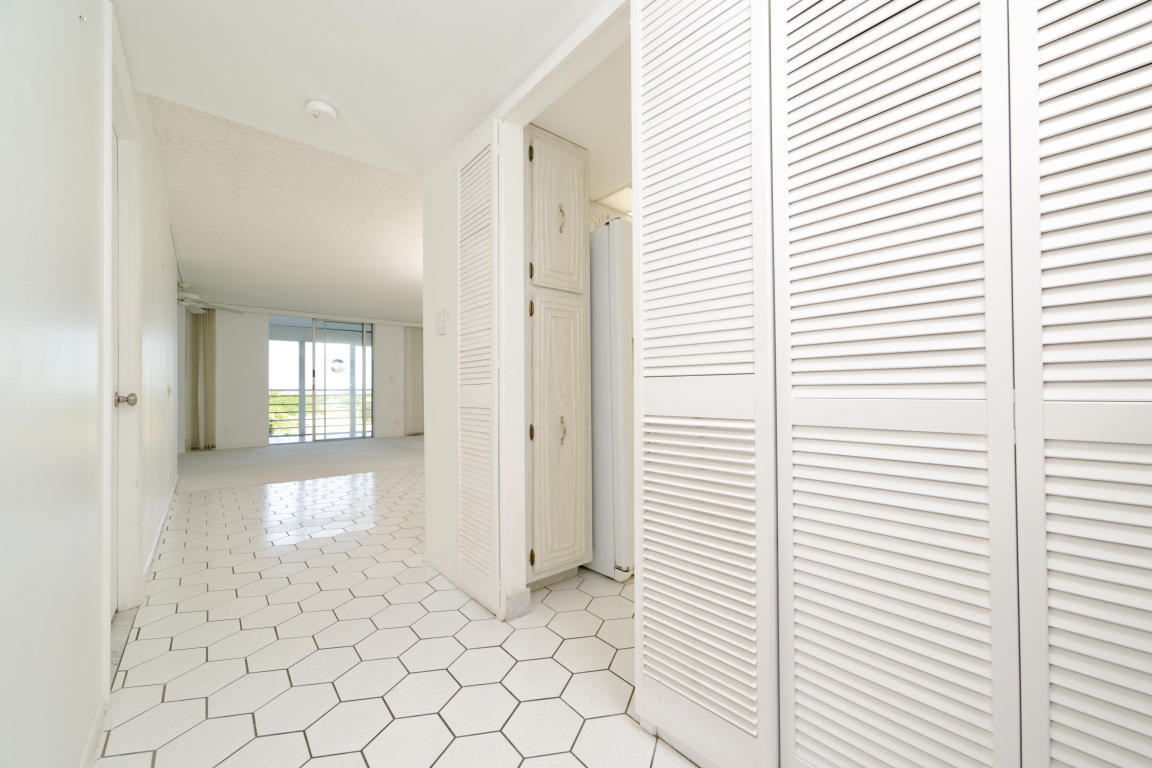 6461 NW 2nd Avenue, Boca Raton, FL 33487