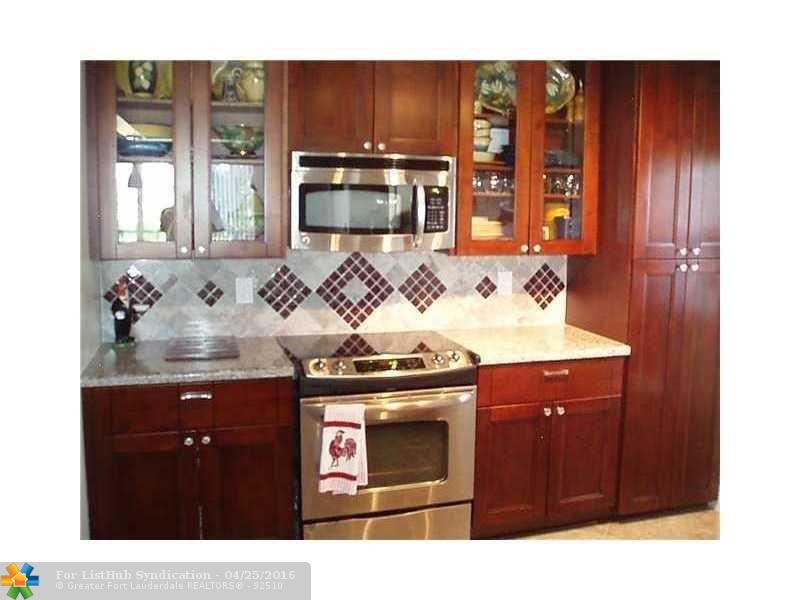 777 Jeffery St 208, Boca Raton, FL 33487