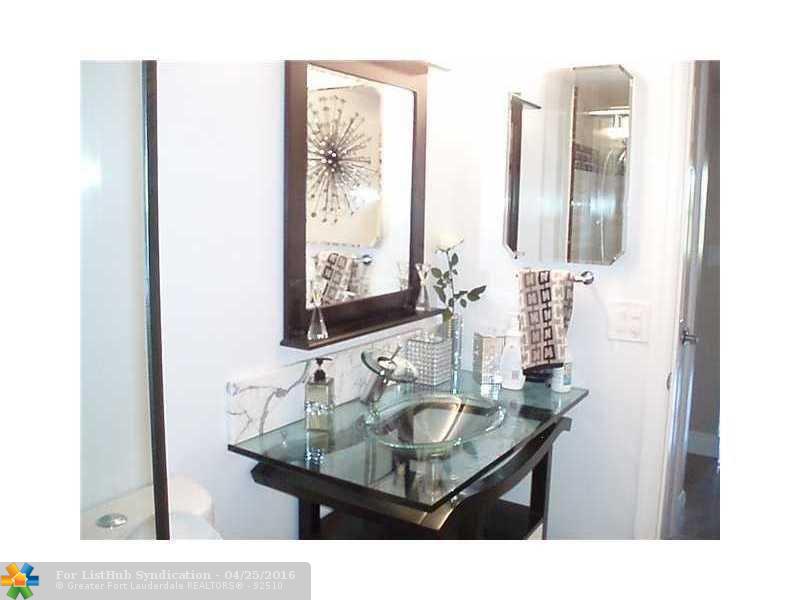 777 Jeffery St 208, Boca Raton, FL 33487