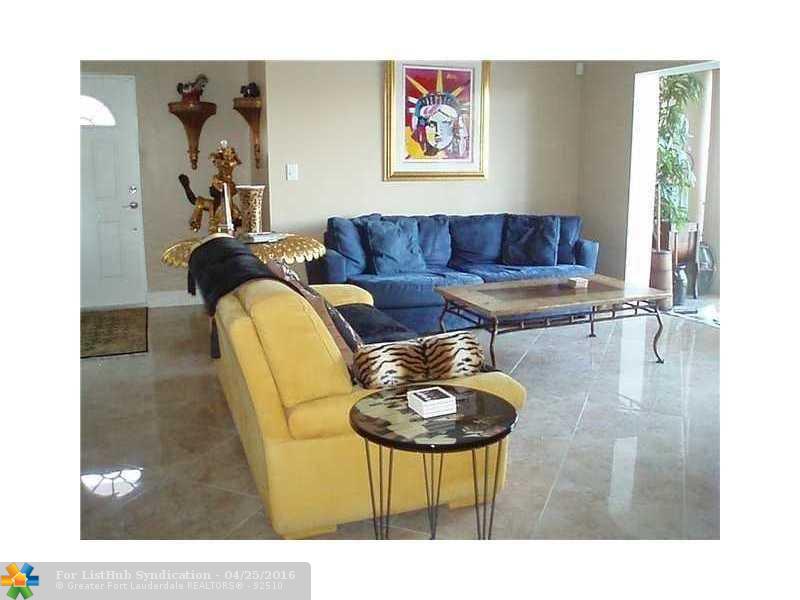777 Jeffery St 208, Boca Raton, FL 33487