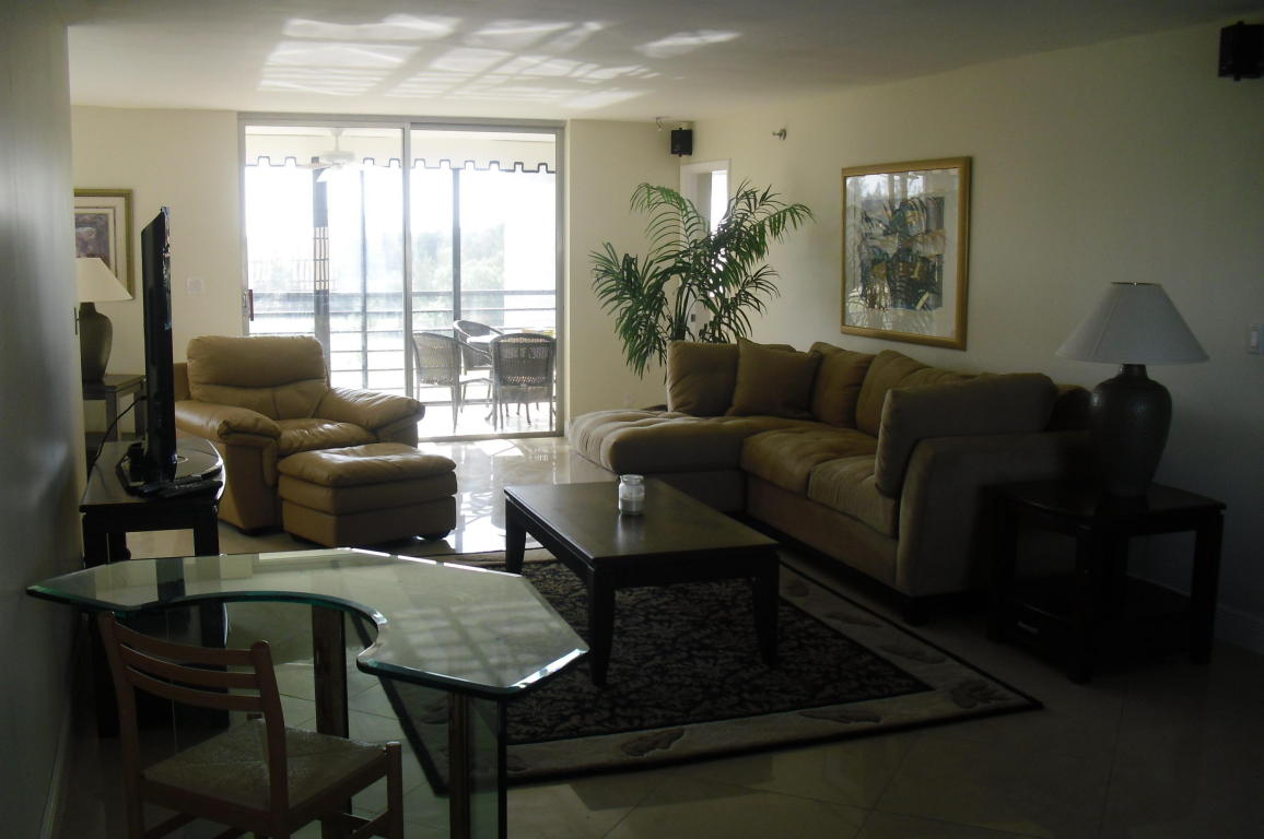5340 NW 2nd Avenue, Boca Raton, FL 33487