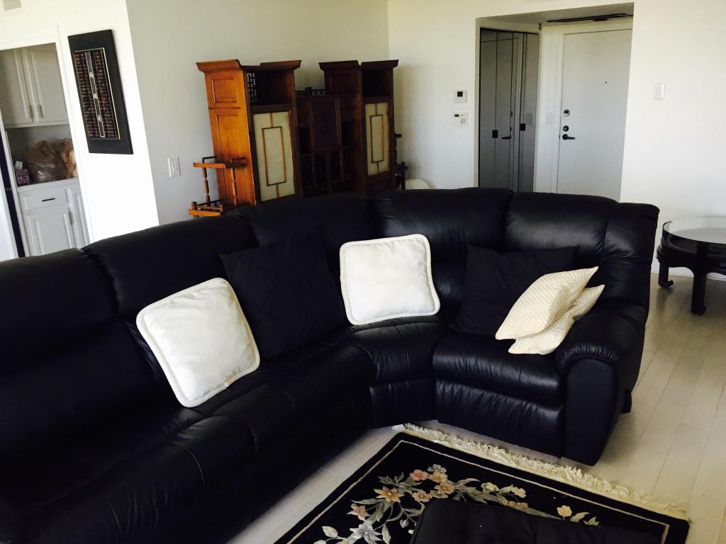 899 Jeffery Street, Boca Raton, FL 33487