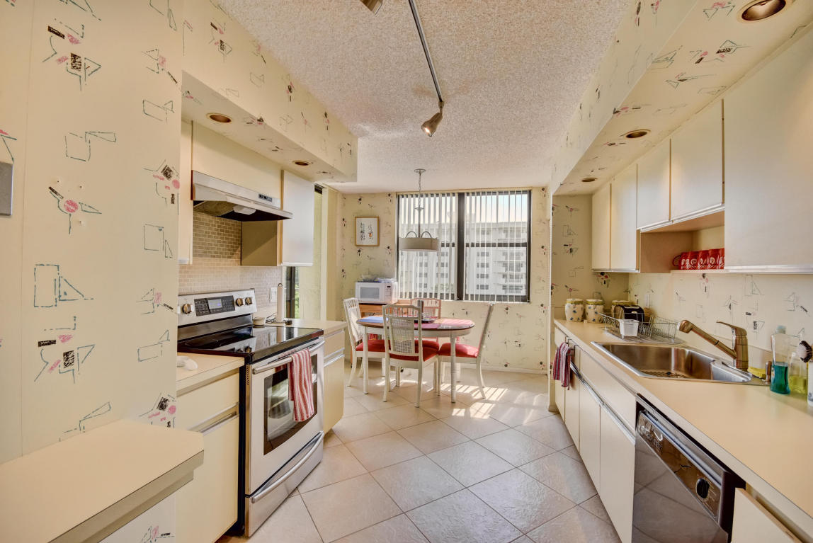 4600 S Ocean Boulevard, Highland Beach, FL 33487