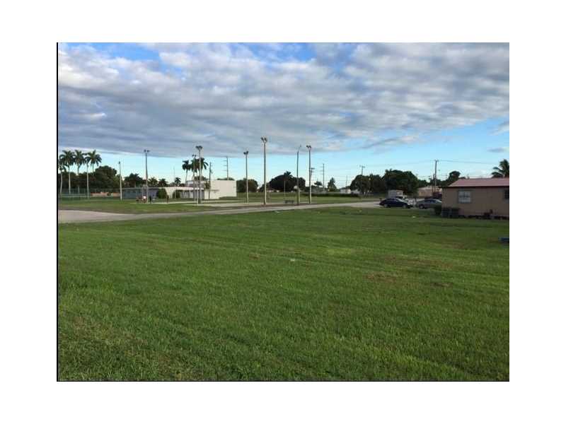 110 Southwest 2nd Ave, South Bay, FL 33493