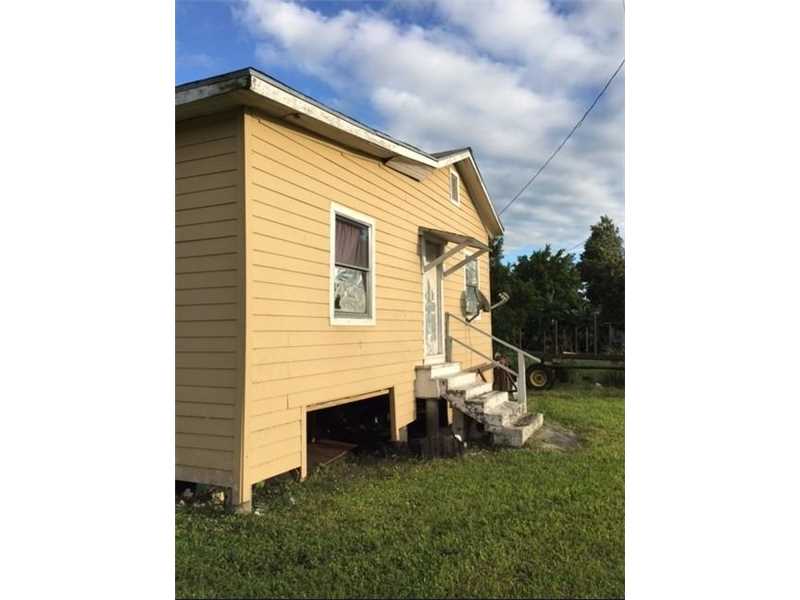 110 Southwest 2nd Ave, South Bay, FL 33493