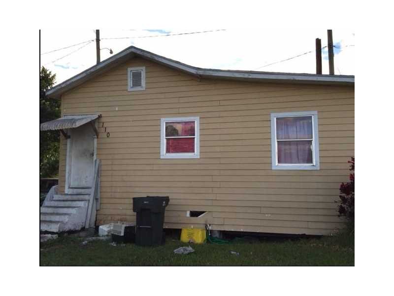 110 Southwest 2nd Ave, South Bay, FL 33493